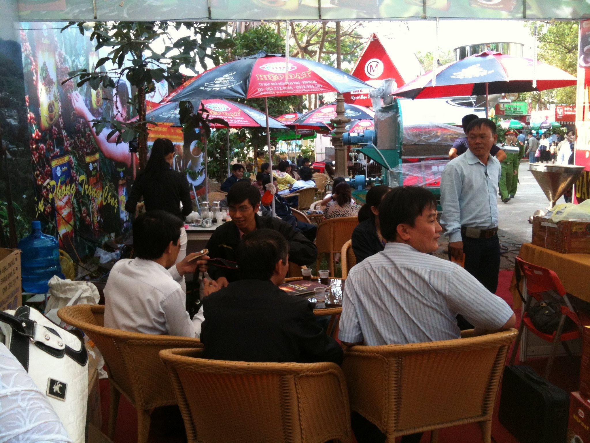 Thời điểm uống cà phê của người Sài Gòn
